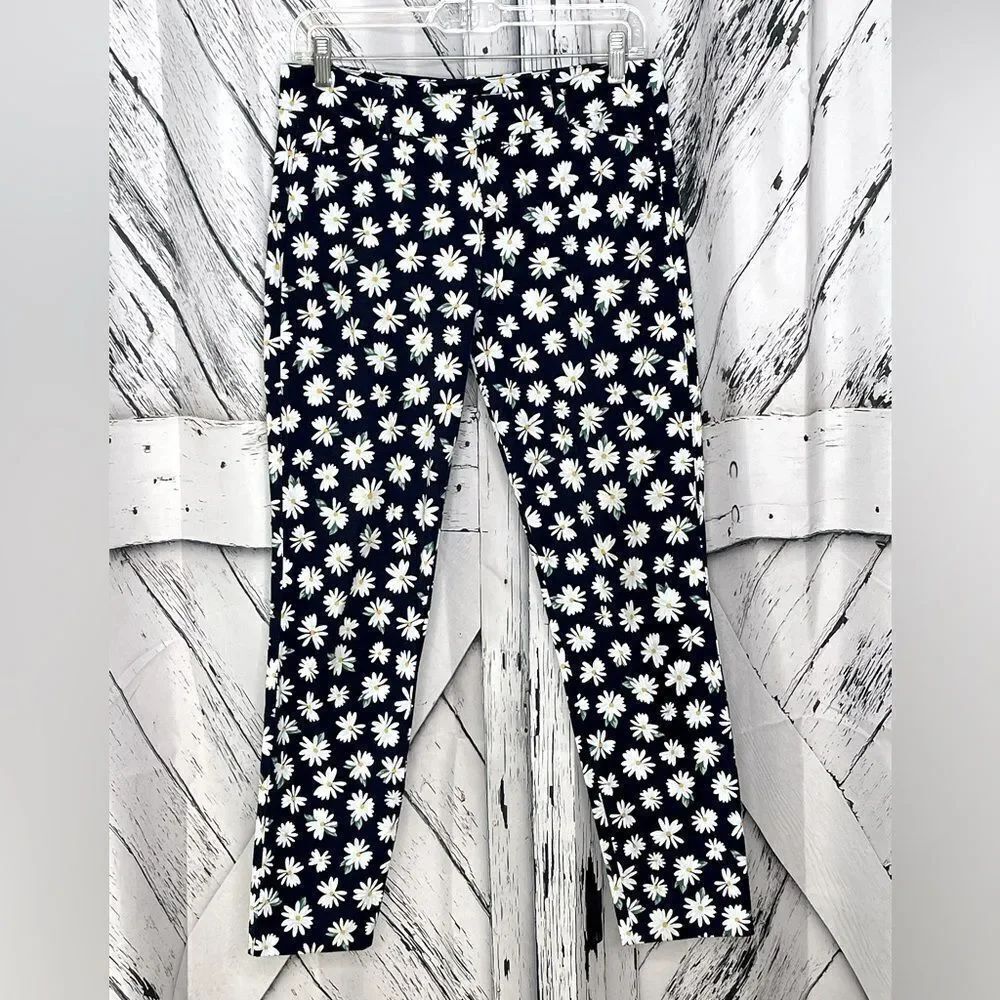 Old Navy Pixie Pants Navy Daisy Print 🌼 6